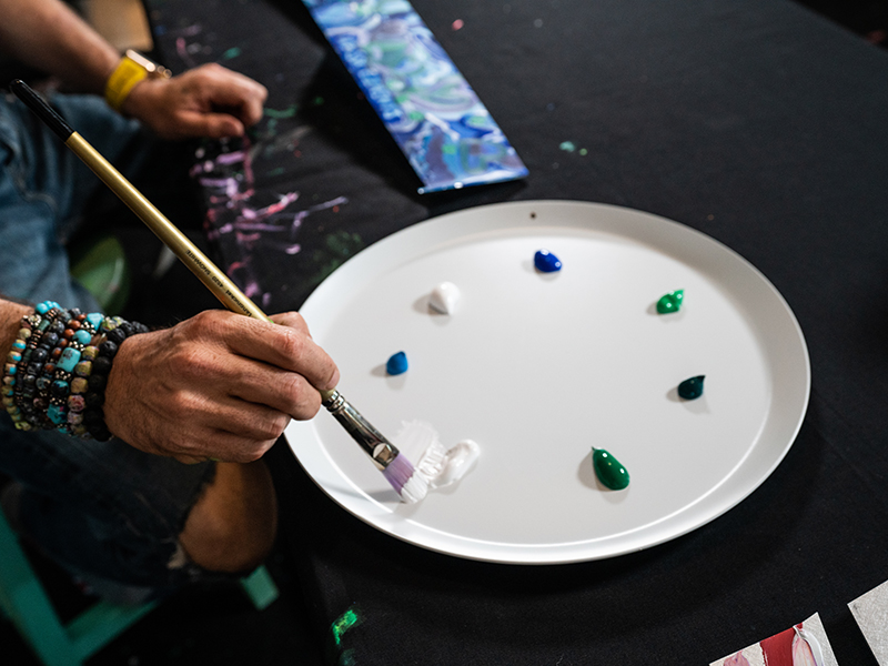 رولز-رويس والفنان العالمي ساشا جفري يعلنان عن رولز-رويس فانتوم "العناصر الستّة"